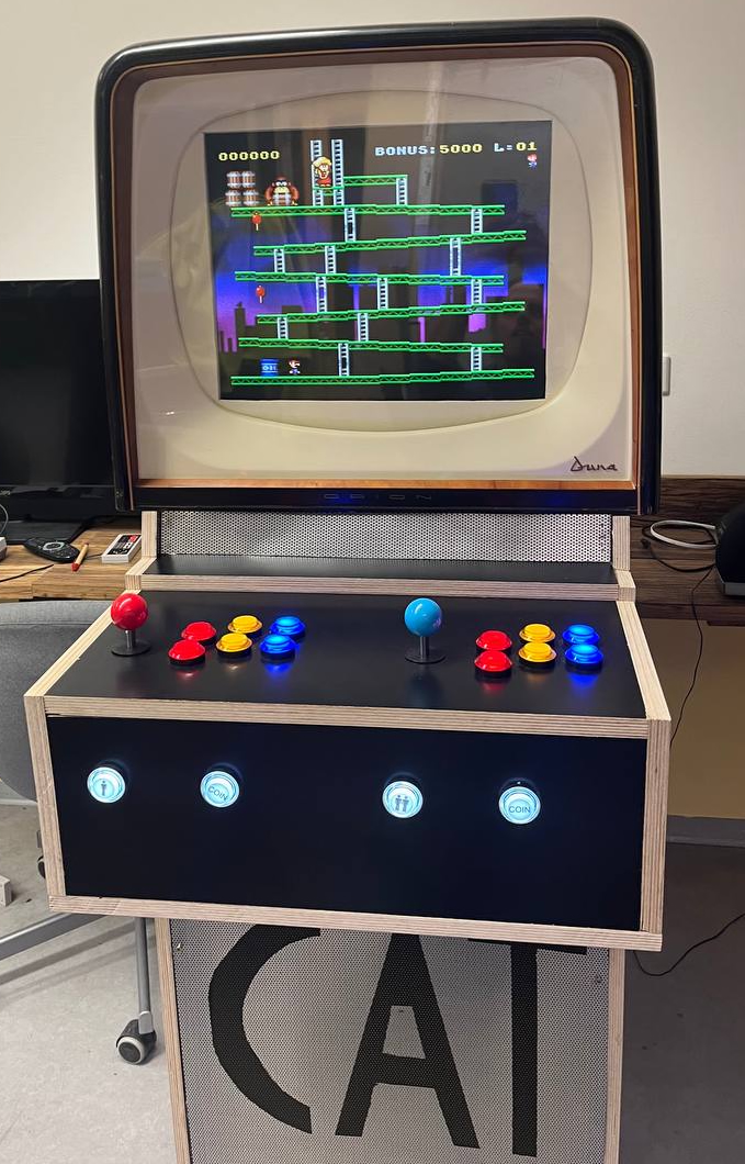 Arcade-Automat-CAT